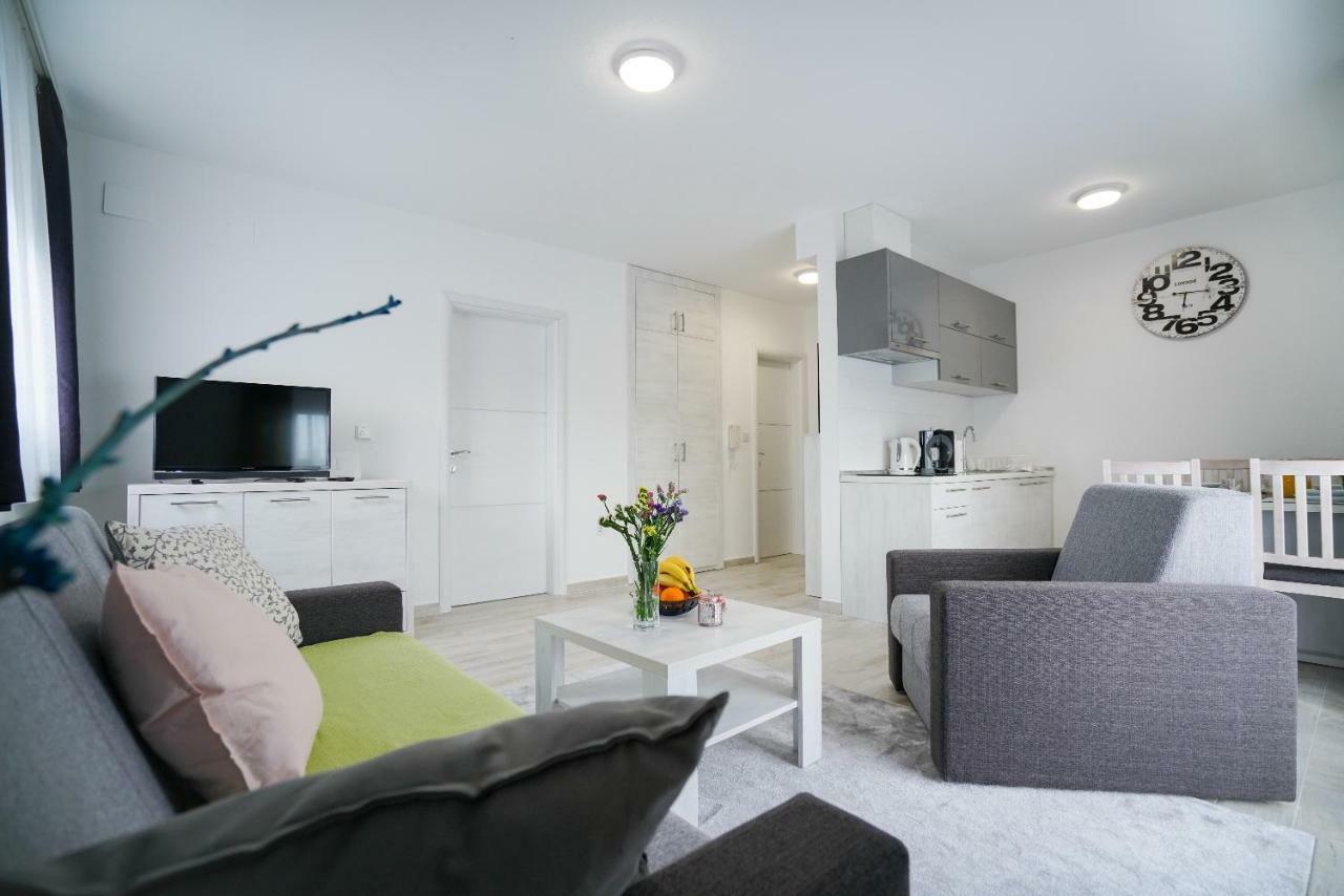 Apartmani Zupan Sukošan Eksteriør billede